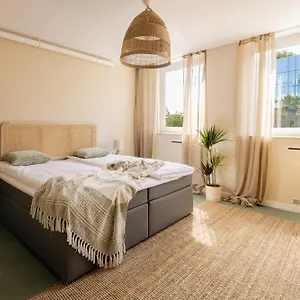 https://four-seasons-old-town-spring.warsawhotelspoland.com