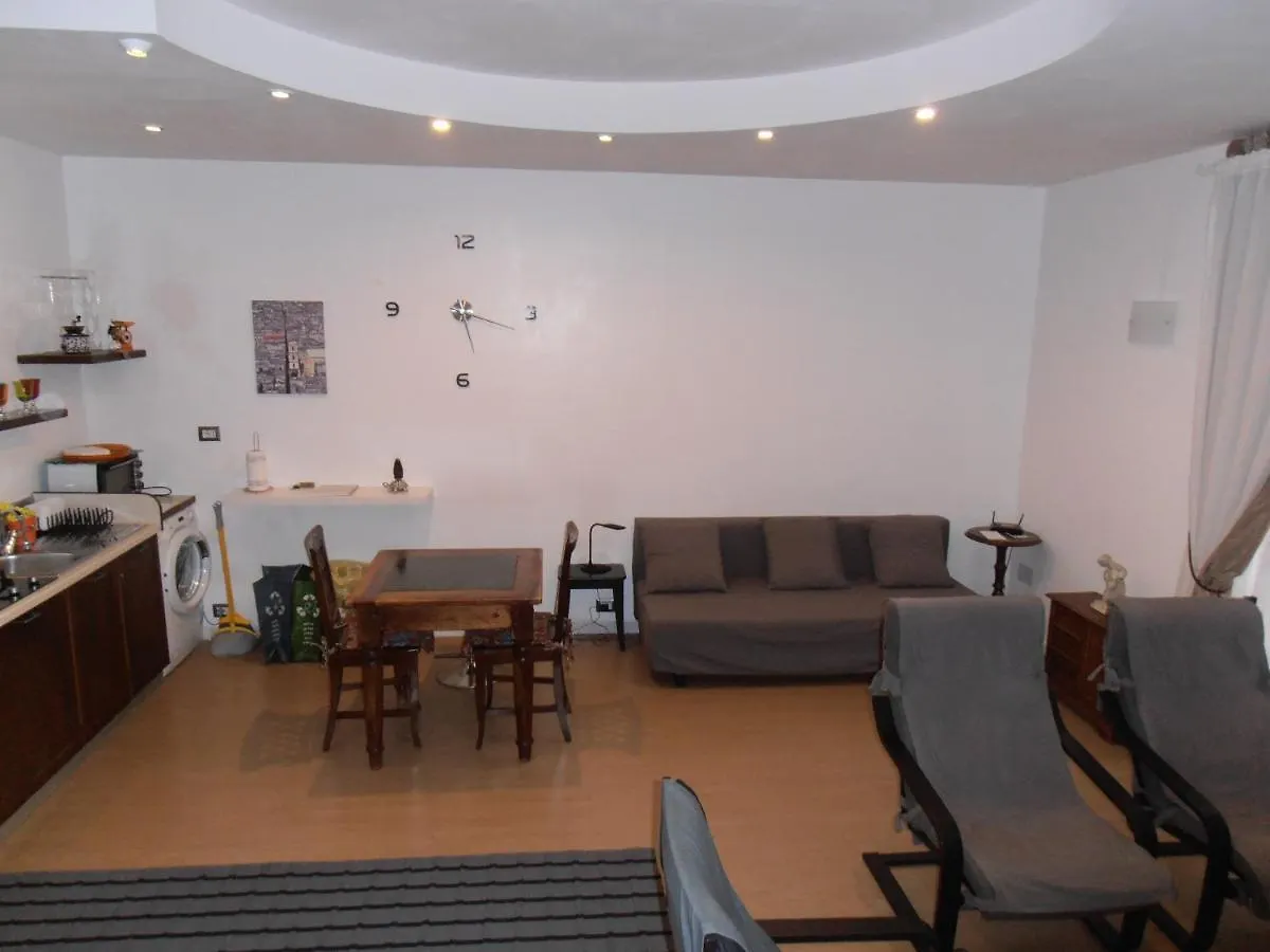 La Residenza Napoli Chiaia Short Let Apartment Superior Via Chiaia 82