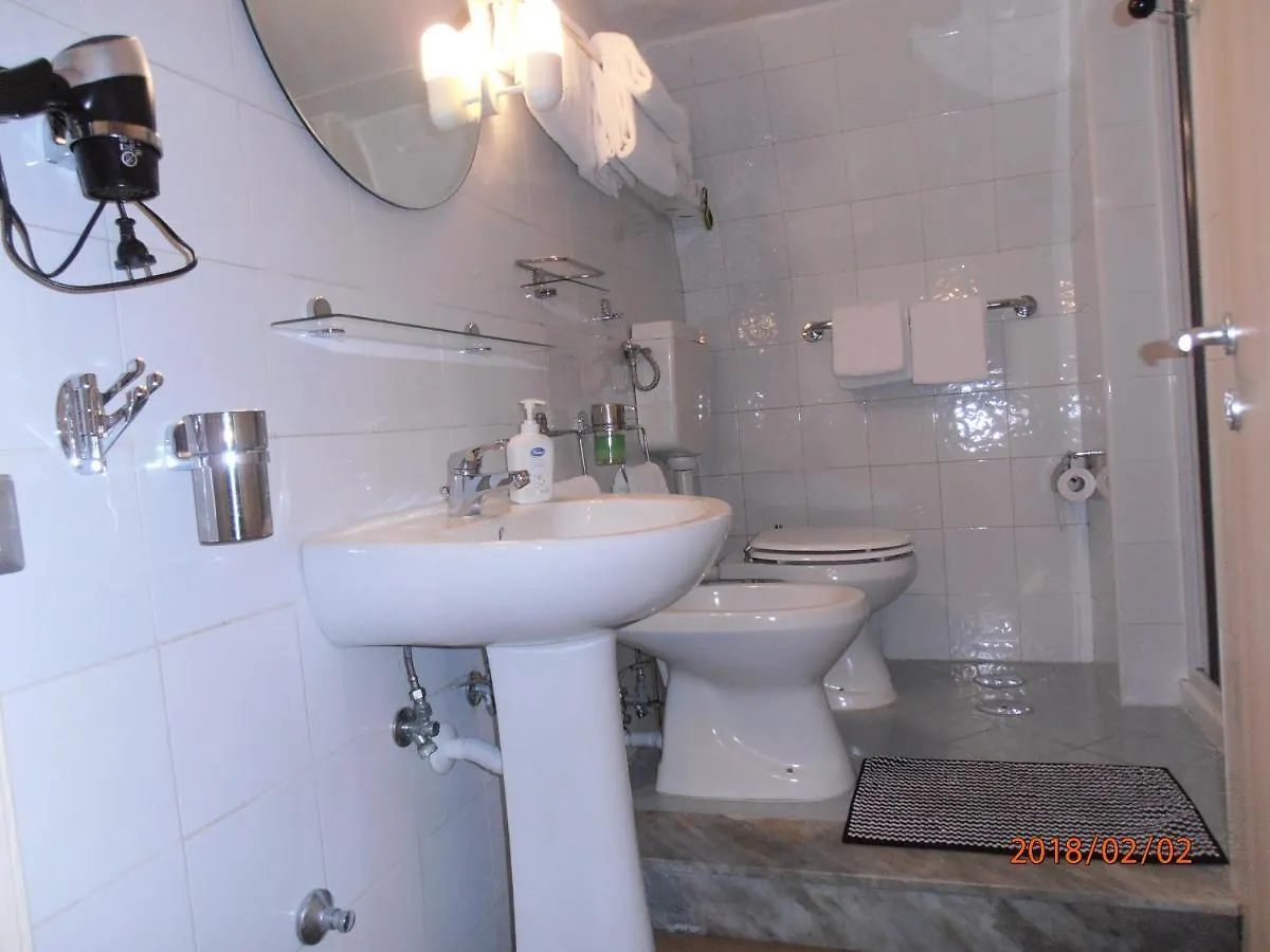 La Residenza Napoli Chiaia Short Let Apartment Superior Via Chiaia 82 Neapel